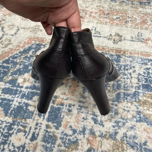 Banfi Zambrelli Heeled Boots Cropped Bootie Women’s 8.5 Brown Pebbled Leather - Picture 3 of 10